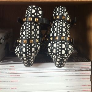 Zara Shoes - Zara Basic tribal sandals Zara Shoes - Zara Basic tribal sandals