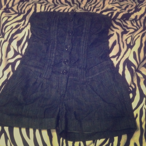 Blue jean romper - Picture 1 of 2