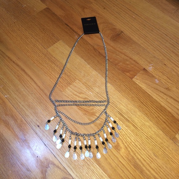 Forever 21 necklace