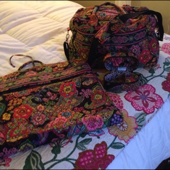 Vera Bradley Symphony in Hue Travel Pieces✈️