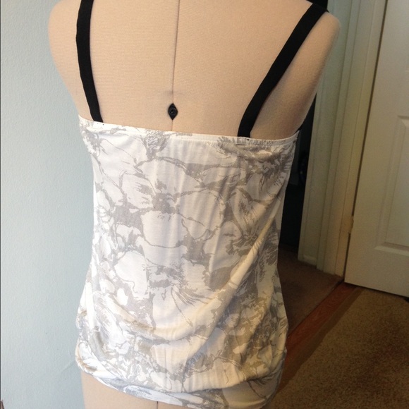 Top - Picture 2 of 3