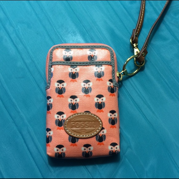 Fossil owl wristlet