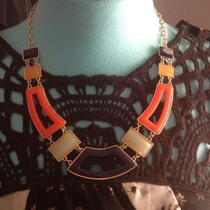 A great vintage looking statement necklace
