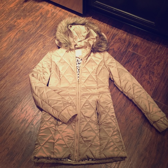 Buckle brand gold coat size small