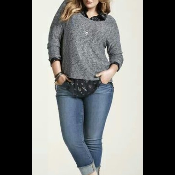 Torrid Boyfriend Crops Medium Wash