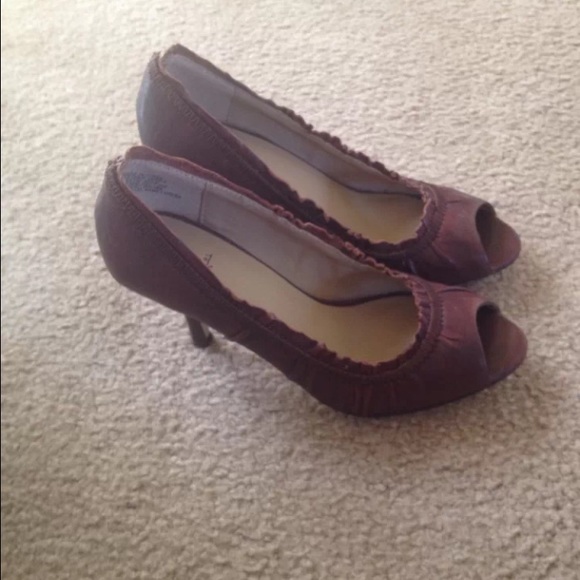 Brown Leather Pumps - Picture 2 of 4