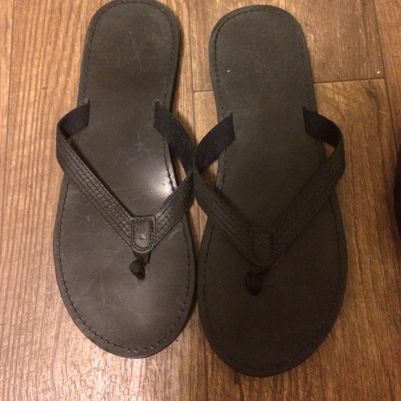 Size 10 American Eagle leather Sandals