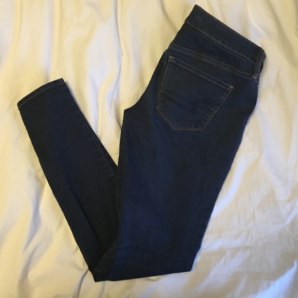 Super comfy dark wash Jeggings