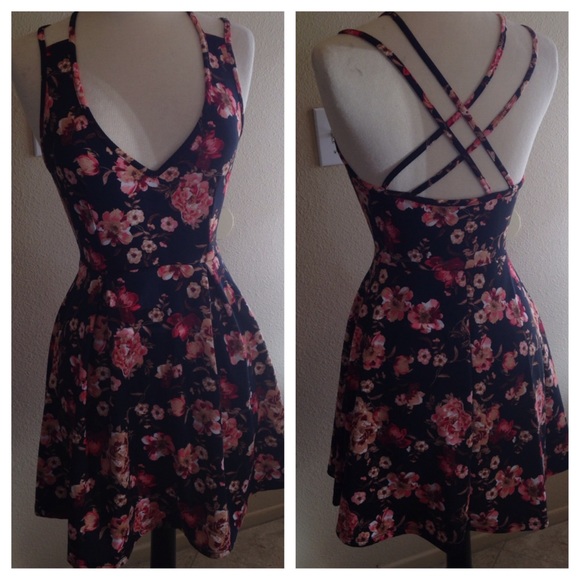 Floral dress🌺🌻🌹💐