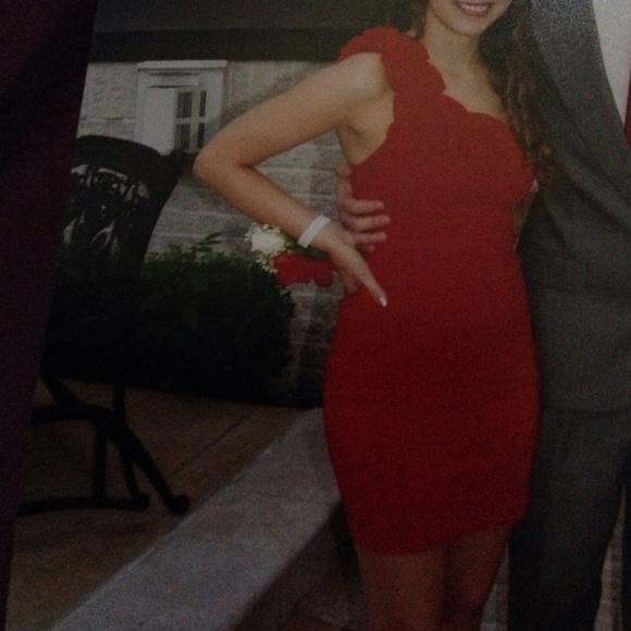 Red one shoulder homecoming dress - Picture 4 of 4