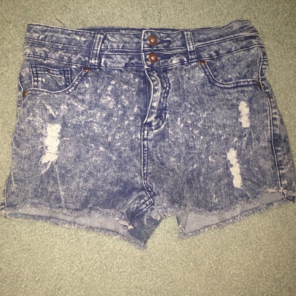 Acid washed high waisted shorts