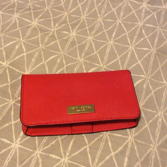 ❤️Red leather❤️ West 57th Henri Bendel 📞 wallet - Picture 2 of 2
