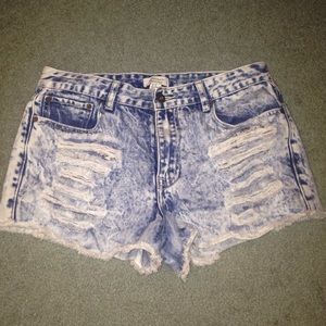 Acid washed high waisted shorts