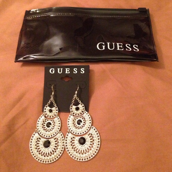 Silver and black hanging earrings from guess - Picture 2 of 3