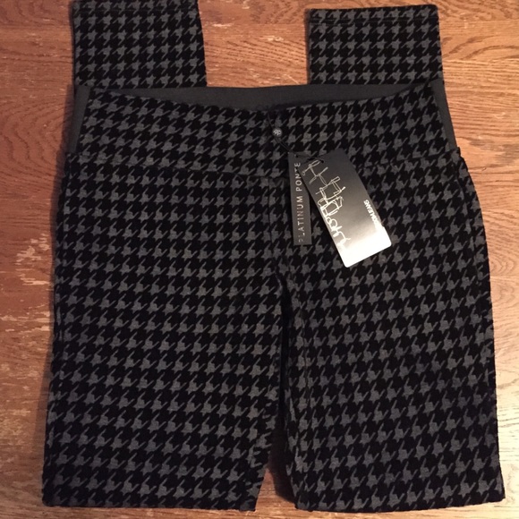Houndstooth black and gray skinny dress pants