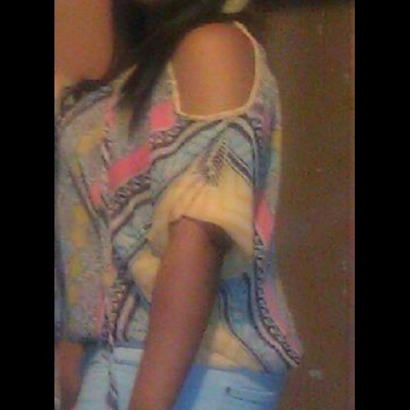 Pattern light top - Picture 2 of 2