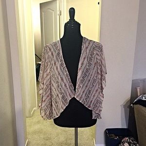 NWOT Floral Shrug