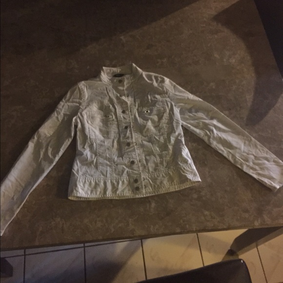 White jacket / sweater - Picture 1 of 4