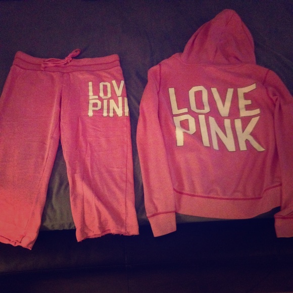 🌸 VS Pink Sweatsuit 🌸