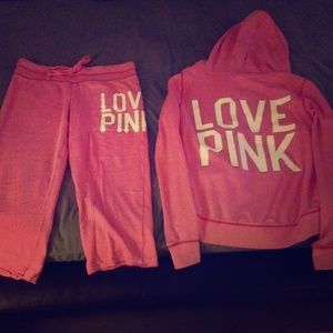 🌸 VS Pink Sweatsuit 🌸