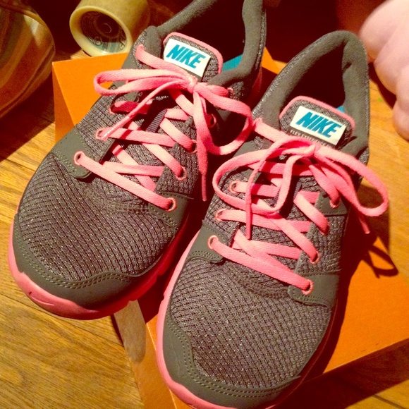 NIKE Flex Experience Running Shoes👟💗