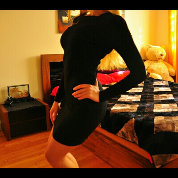 Black dress - Picture 3 of 3