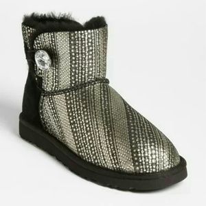Brand New! Ugg Mini Bailey Bling Button Size 7