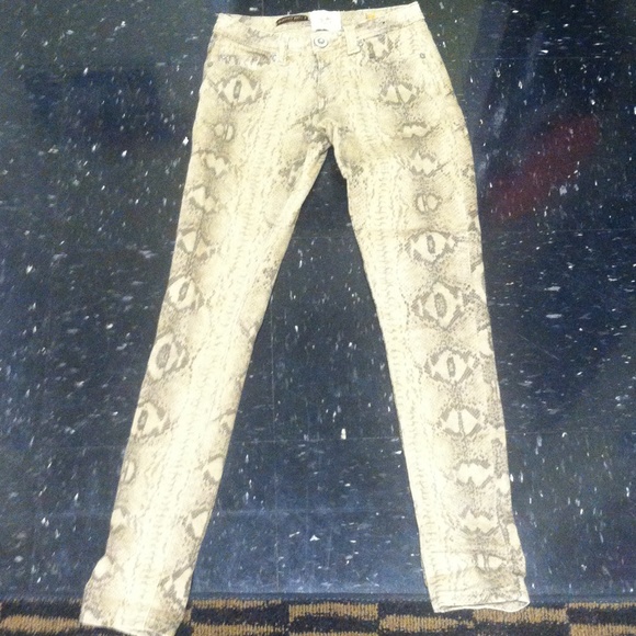 Snake print skinny jeans
