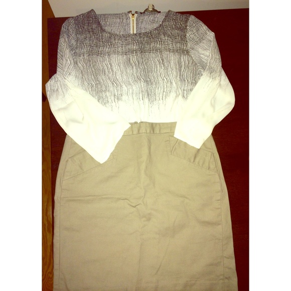 Gap Khaki Stretch Skirt
