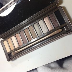 Naked 2 Palette Reserved