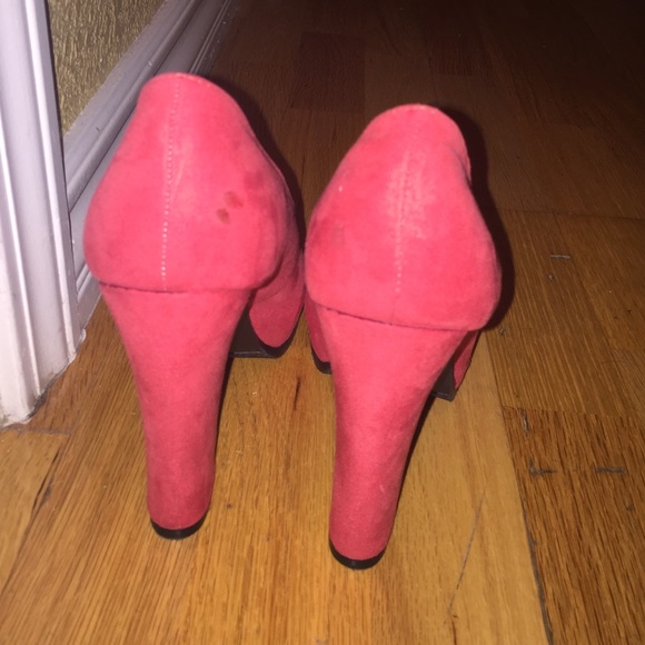 Red chunky heel pump - Picture 3 of 4
