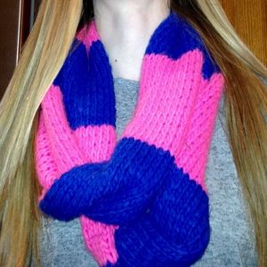 Holister knit scarf