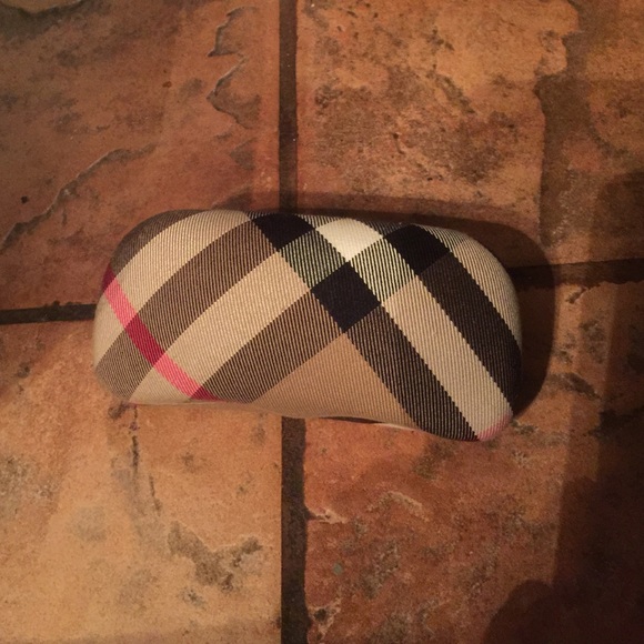 Burberry sunglass case