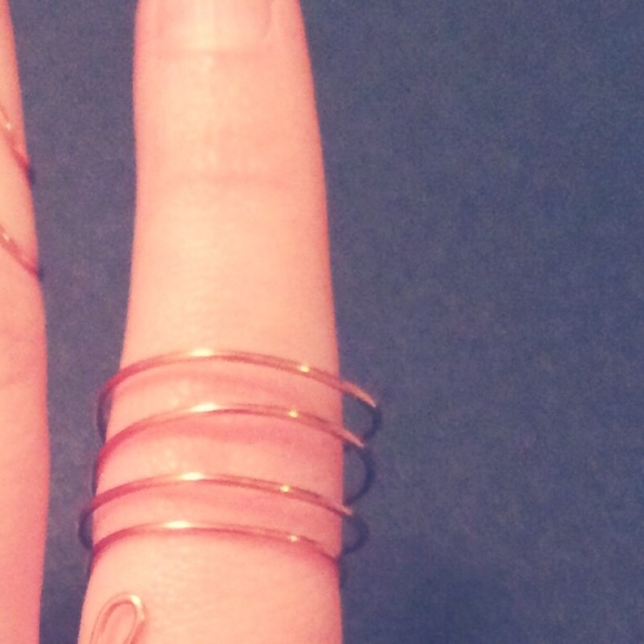 ‼️ SALE‼️Handmade Wire Spiral Four Layer Ring