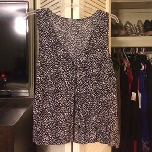 Cheetah tank button top