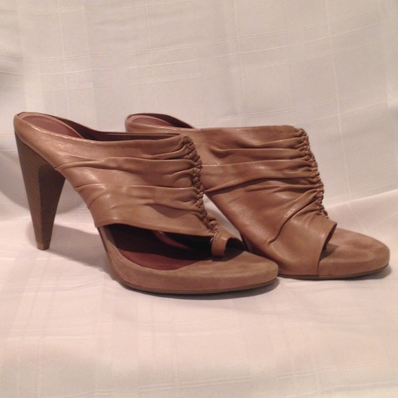 Tan Heels