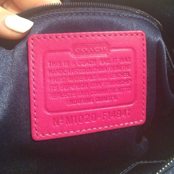 Navy and pink coach handbag - Picture 4 of 4