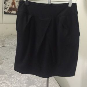 Cute black skirt with pockets