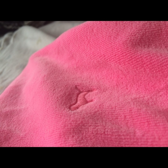 SOLD! Victoria's Secret Pink zip up sweat shirt - Picture 3 of 4