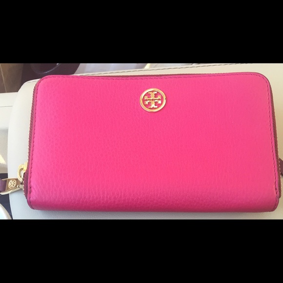 Authentic Tory Burch Wallet