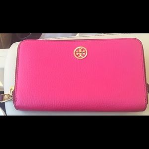 Authentic Tory Burch Wallet