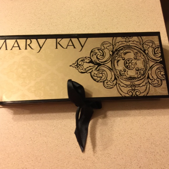 Mary Kay miniature fragrance