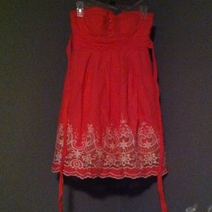 My favorite coral dress😩