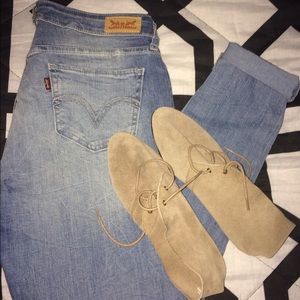 💥💥💥LEVIS/BOOTIES FOR THE PRICE OF ONE🔥🔥🔥