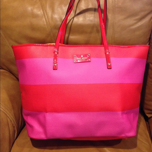 🚫SOLD🚫Stripe Harmony Pink Snapdragon Red Tote