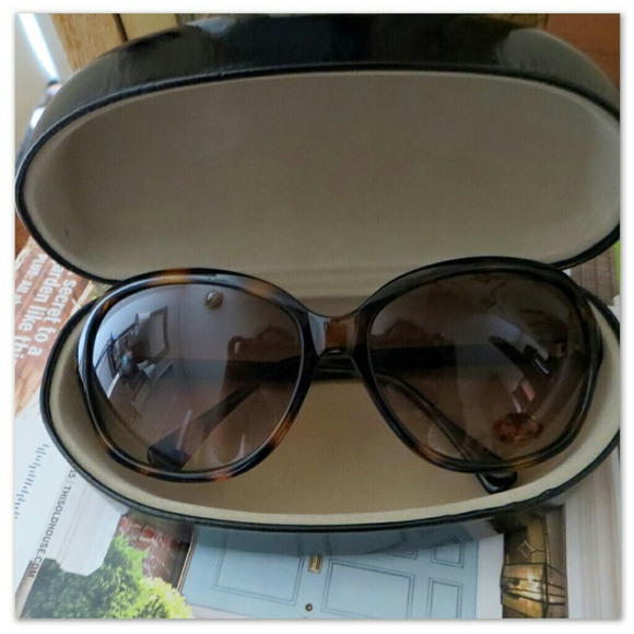 ANN TAYLOR Tortoiseshell oversized sunglassess
