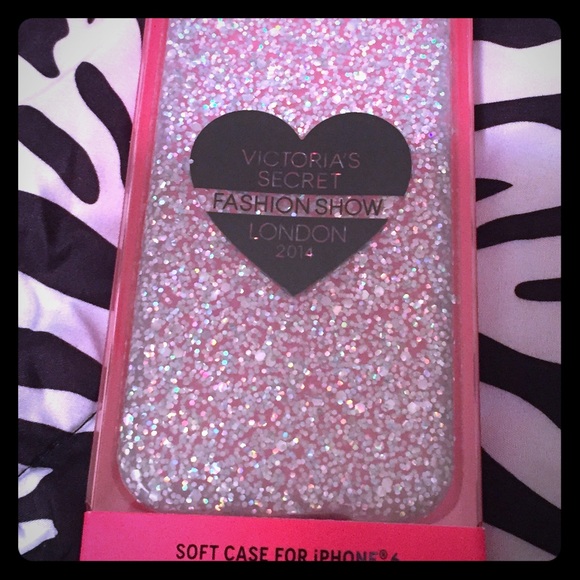 Victoria's Secret Other - 📦Sold📦VS IPHONE 6 case BNIB