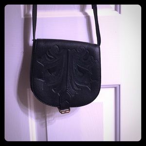 Black crossbody purse