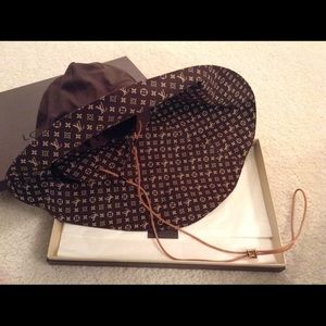 BNWOT! Louis Vuitton monogram hat