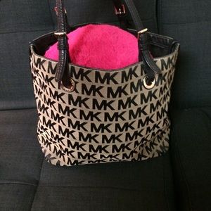 Medium Michael Kors Bag